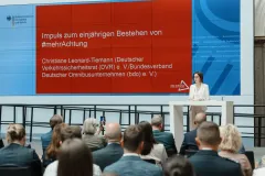 10-074-mehrachtung1j