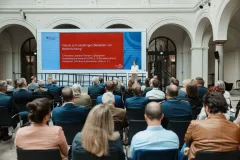 11-081-mehrachtung1j