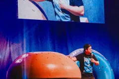 chris-tall-buehnenauftritt-eventfotografie-tempodrom-berlin-0426