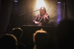 congee-rats-violinistin-publikum