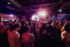 party-clubfotografie-menschenmenge