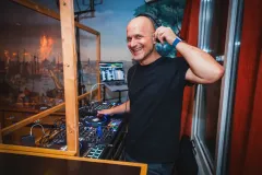 viresconferre-party-portrait-dj