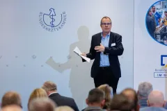 15-0075-kreativmedia