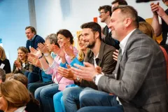gruppe-applaus-trainerkongress-kreativmedia